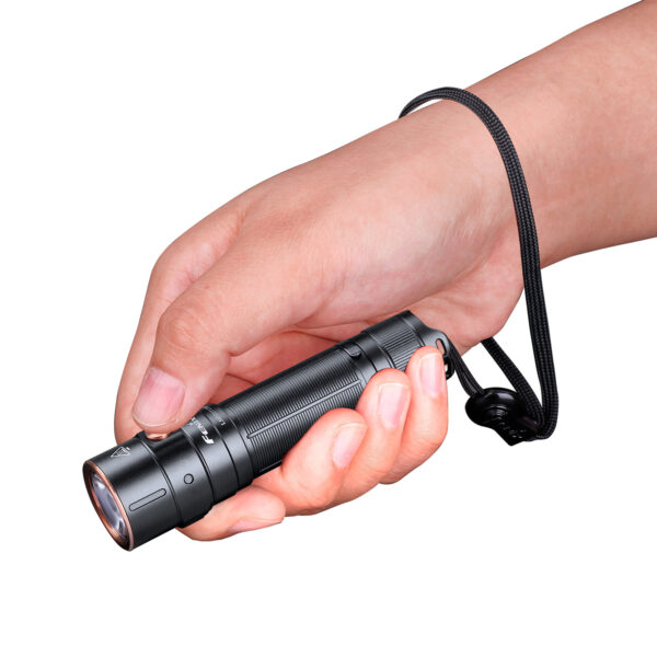 Lanterna EDC Fenix E28R - 1500 Lúmens