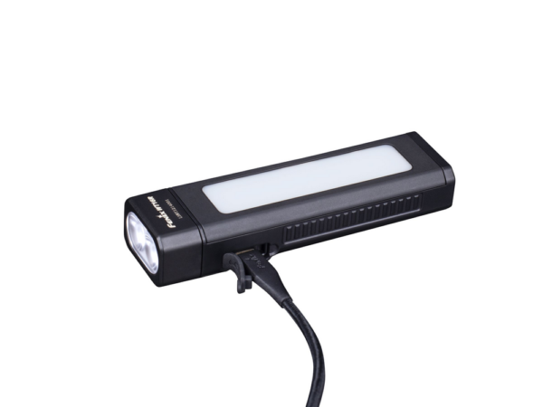 Lanterna para Área de Alto Risco Fenix WT16R - 300 Lúmens